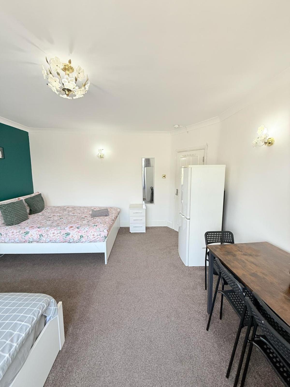Wembley Rooms ลอนดอน ภายนอก รูปภาพ