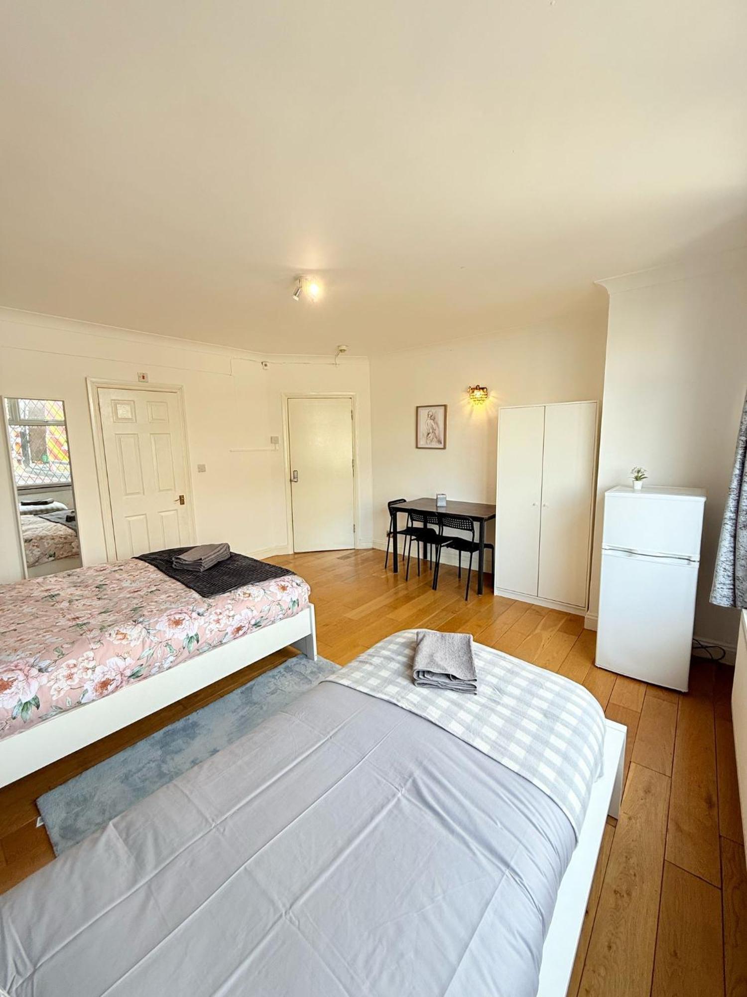 Wembley Rooms ลอนดอน ภายนอก รูปภาพ